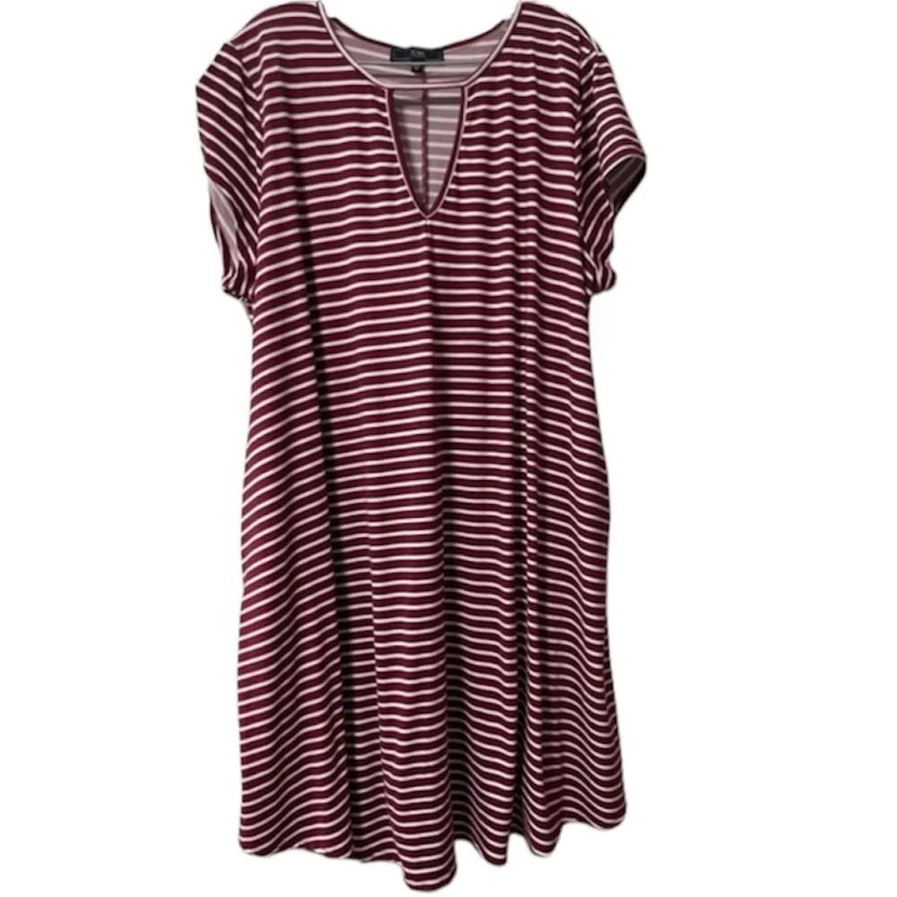 VIBE SPORTSWEAR Womens Plus Burgundy & White Striped Short Sleeve dress Size 3XL - Picture 1 of 6